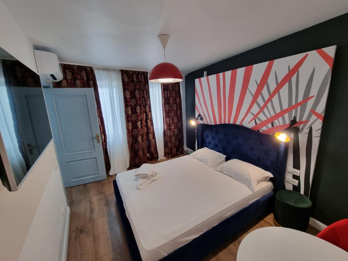 Unirii Square Old Town Apartments 부쿠레슈티 객실 사진